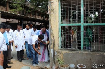 Yamaleela 2 Movie Team Swachh Bharath Program at Niloufer Hospital